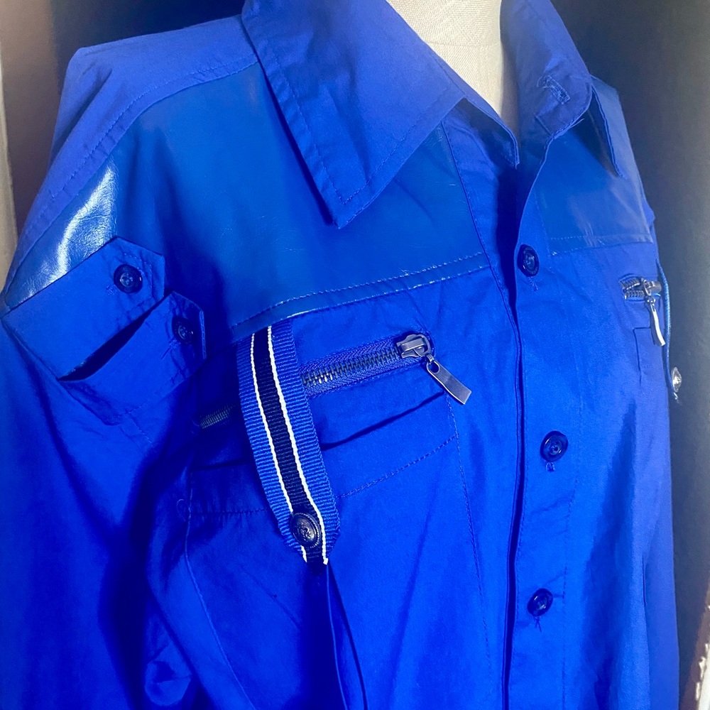 Male Royal Blue button down shirt👕